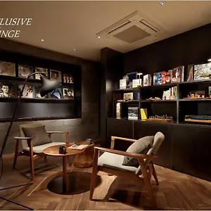 4* Hotel Hideout